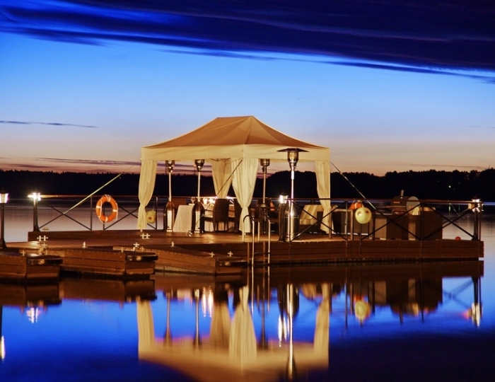Шатер на понтоне - Отель Mistral Hotel & SPA / Мистраль СПА